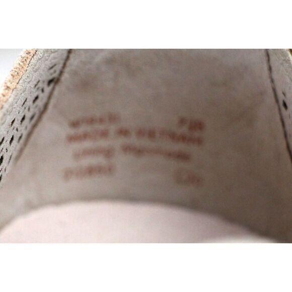 Cole Haan PERFORATED BEIGE GENUINE SUEDE LACE UP SNEAKERS COMFORT SHOES Size 7 - Picture 9 of 12